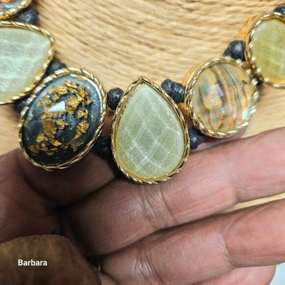 Vintage St Thomas Goldtone Statement Necklace in Pale Green - Picture 2 of 3